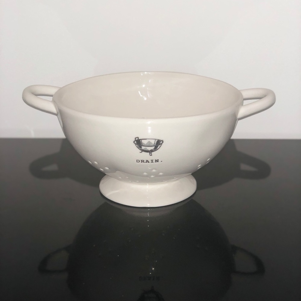Rae Dunn Colander